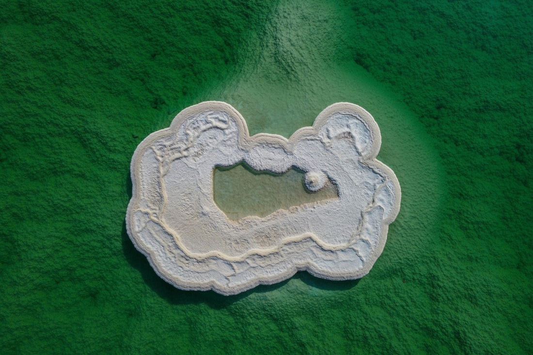 Magnesium Sulphate vs Magnesium Chloride: Which One’s Best for Your Bath?