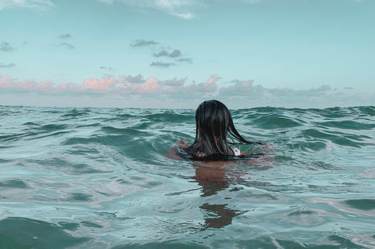The Ocean Effect: Why Salt Water is Your Calm-Skin Ally